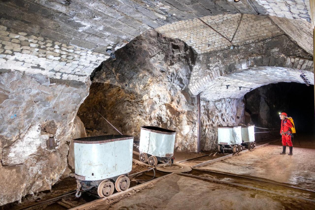 Appartement Thematique: Voyage Industriel Travers Buitenkant foto