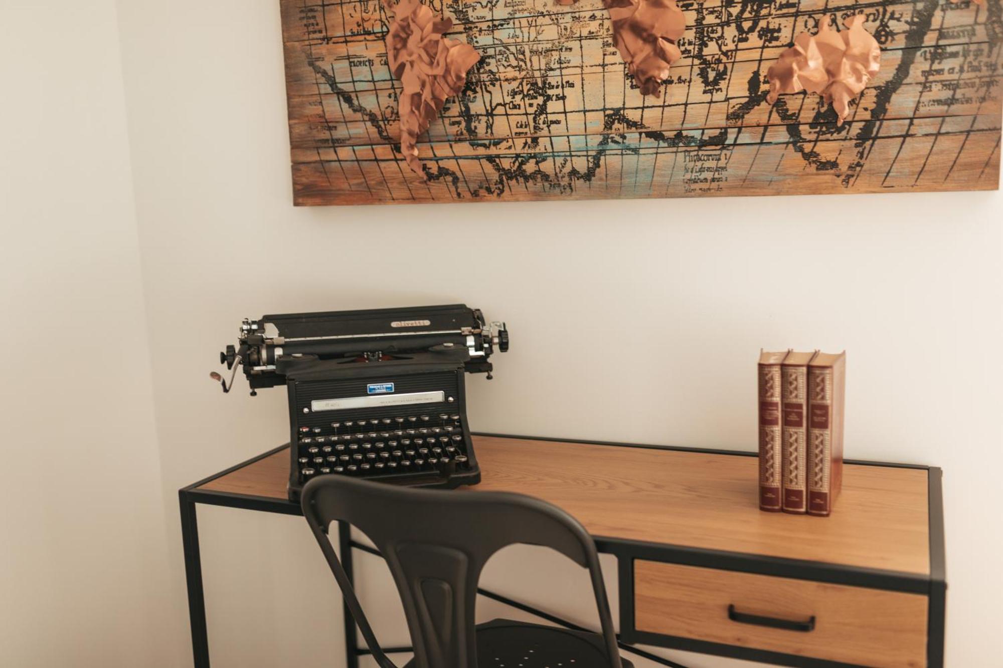 Appartement Thematique: Voyage Industriel Travers Buitenkant foto